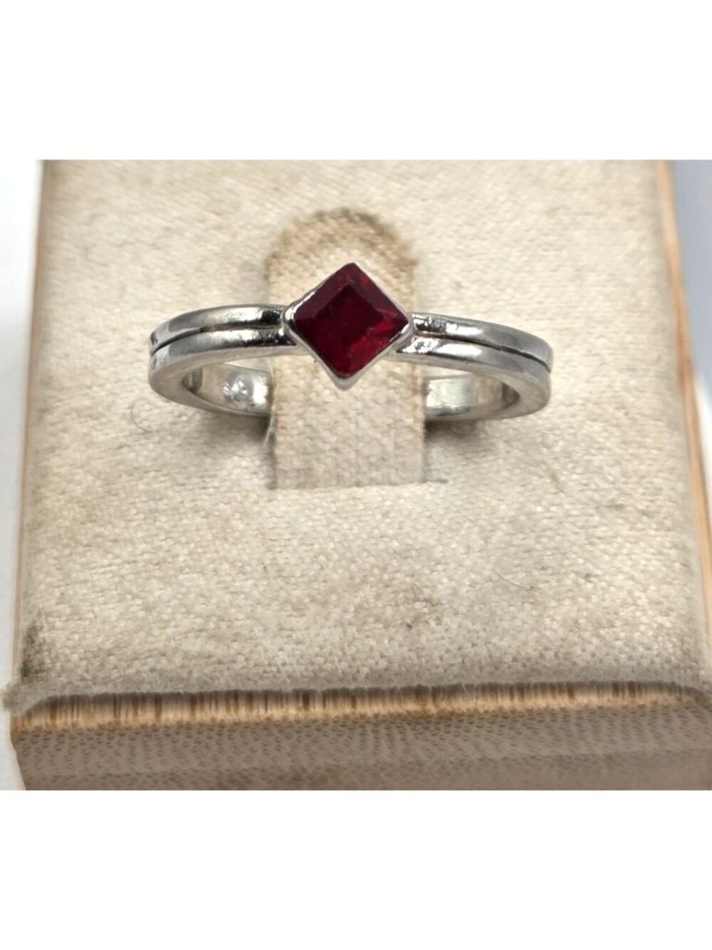 Silver Tone  Ring With Red Crystal Square-Cut Stone